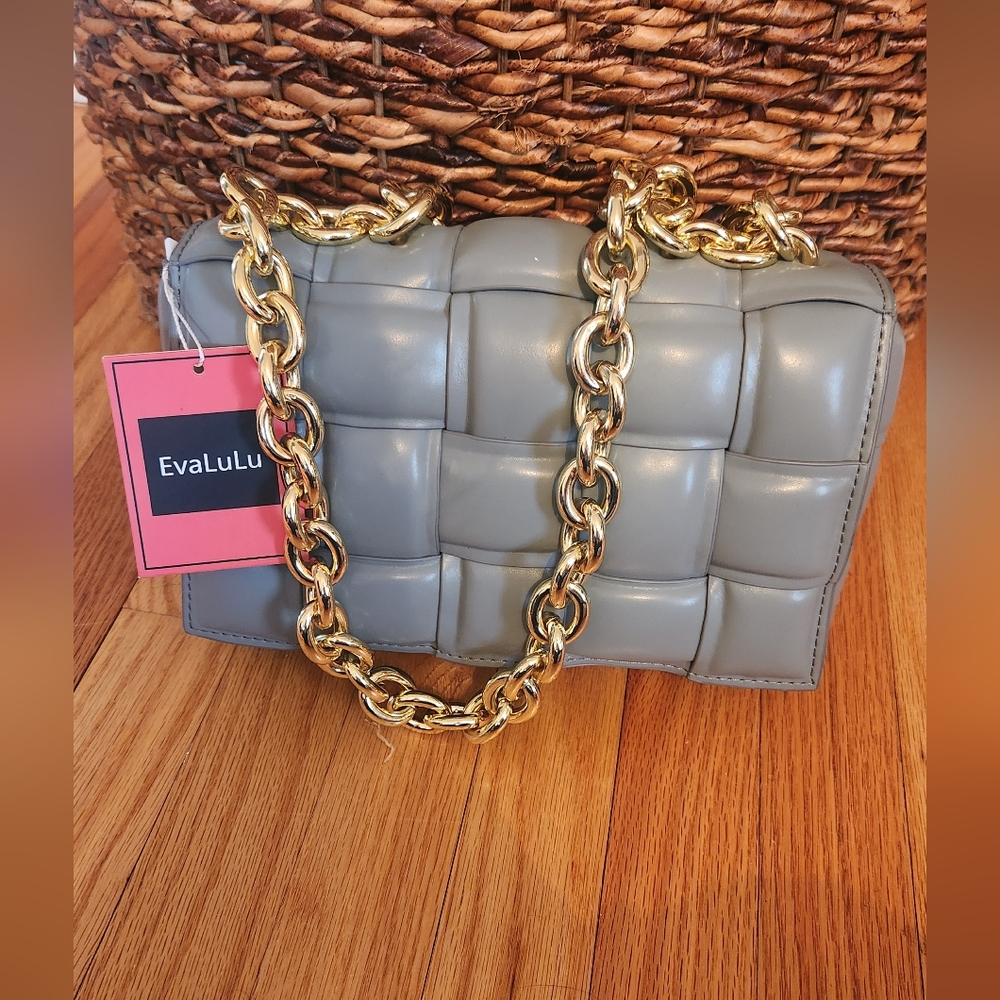 Beautiful Evalulu Padded Casette Chain Bag